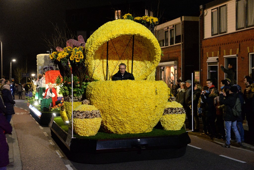 ../Images/Verlicht corso Noordwijkerhout 2019 079.jpg